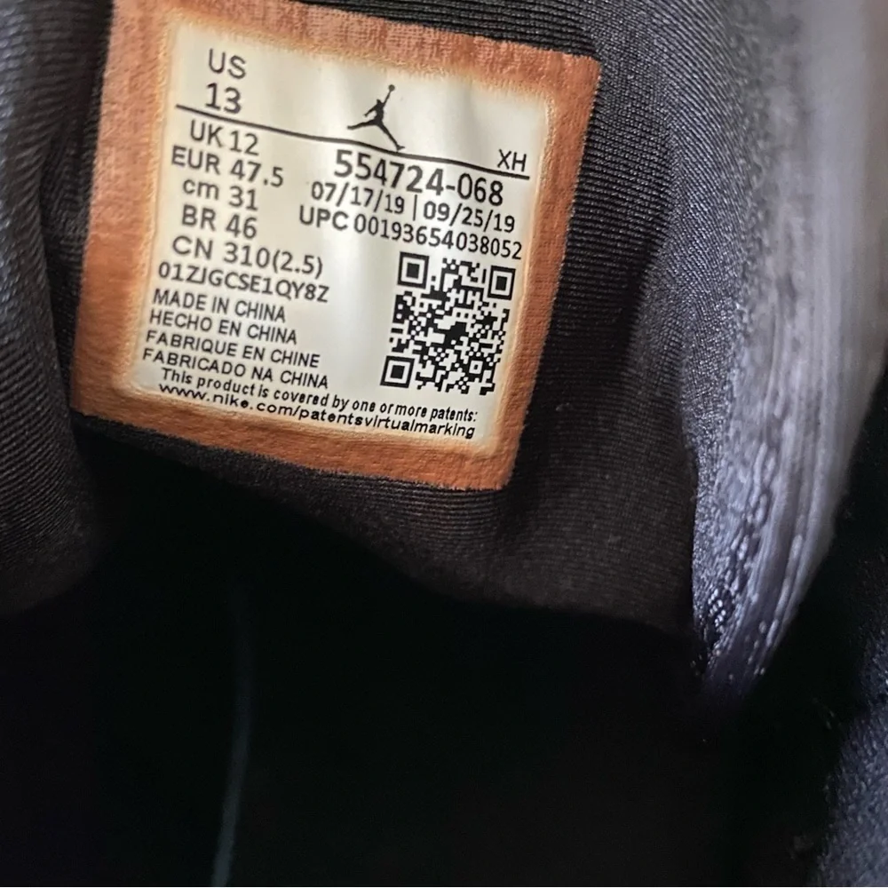 Nike Air Jordan 1 Mid sneakers in the 
